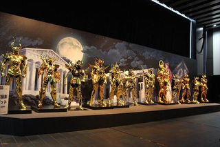 Illustration for article titled Saint Seiya: Merchandise,Oddities,
Doujins and more!